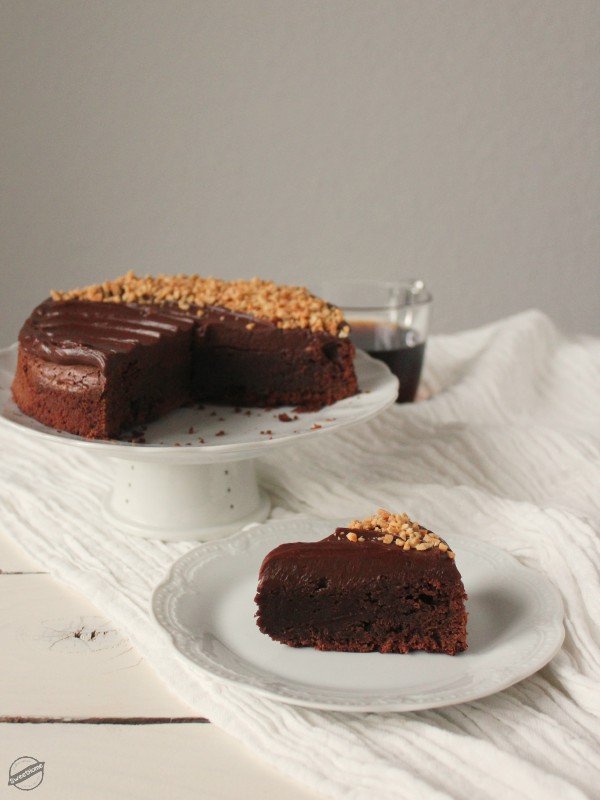 Ha te is imádod a csokit, ez a Te sütid lesz: csokis-földimogyorós brownie